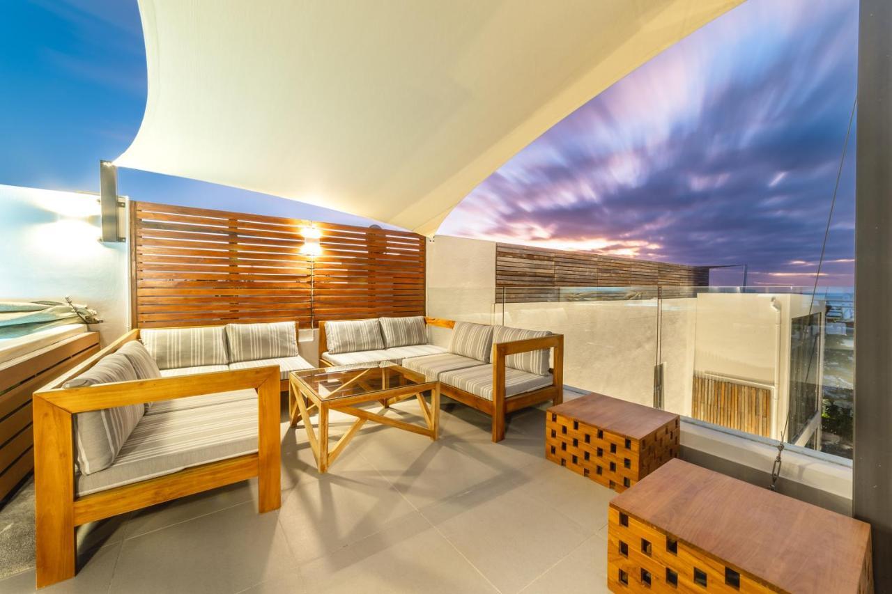 One Bay Residence Unit 15 - Penthouse With Private Roof Top, Jacuzzi And Sea View Grand Baie Esterno foto