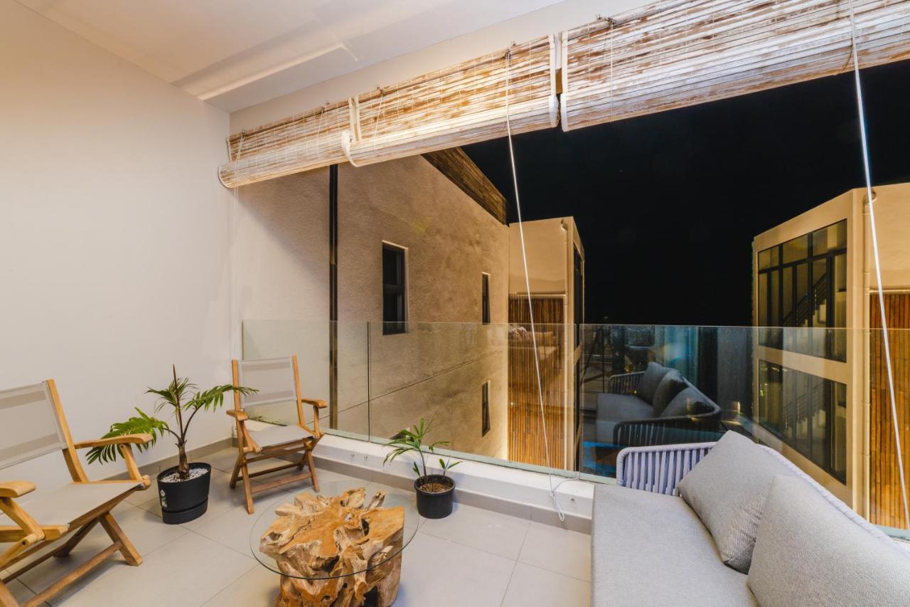 One Bay Residence Unit 15 - Penthouse With Private Roof Top, Jacuzzi And Sea View Grand Baie Esterno foto