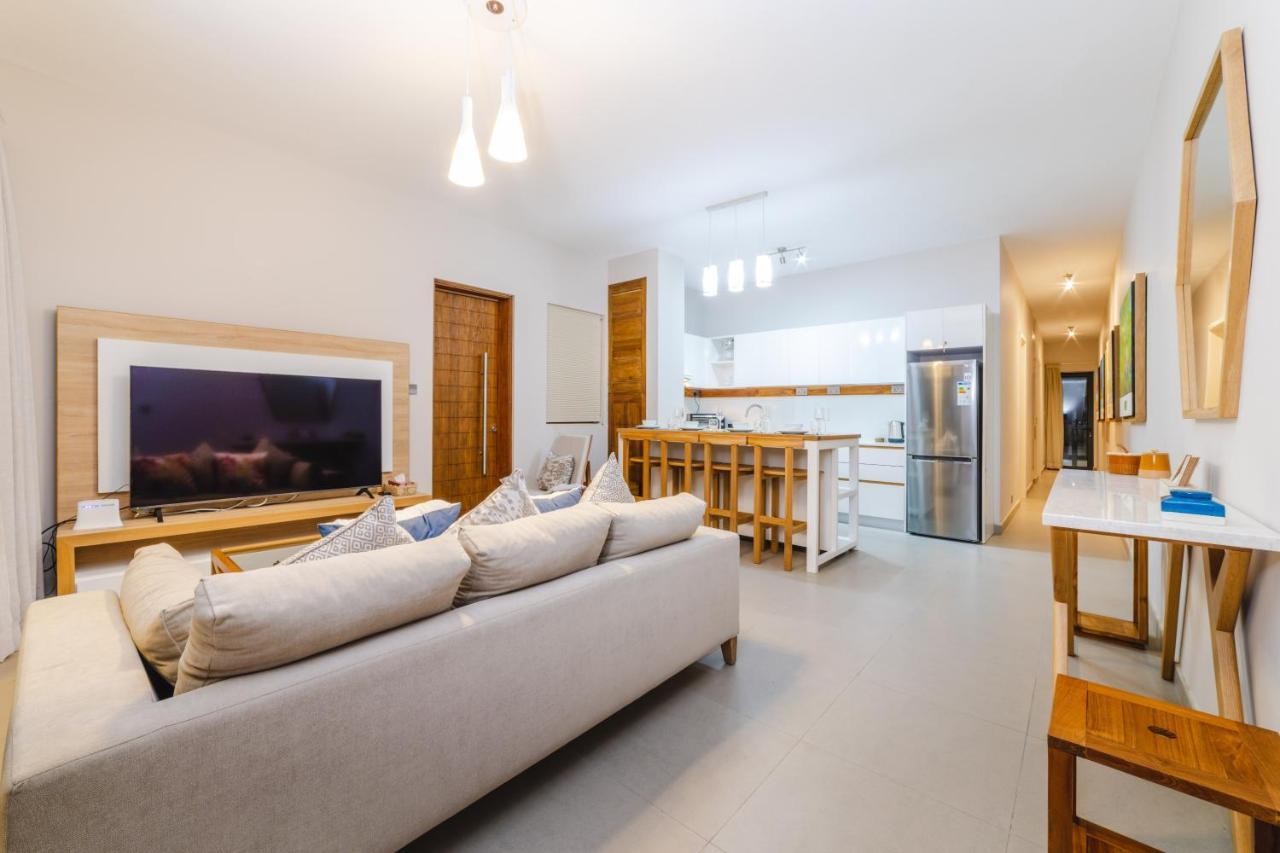 One Bay Residence Unit 15 - Penthouse With Private Roof Top, Jacuzzi And Sea View Grand Baie Esterno foto